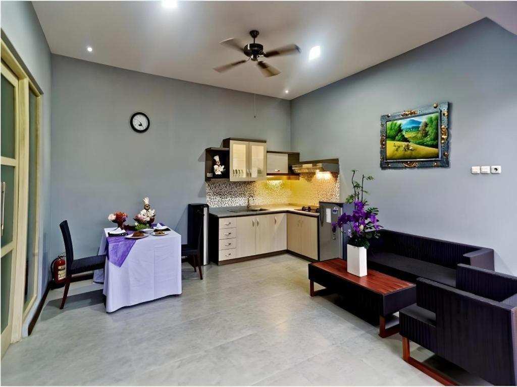 Bali Rich Villa Tuban  Εξωτερικό φωτογραφία