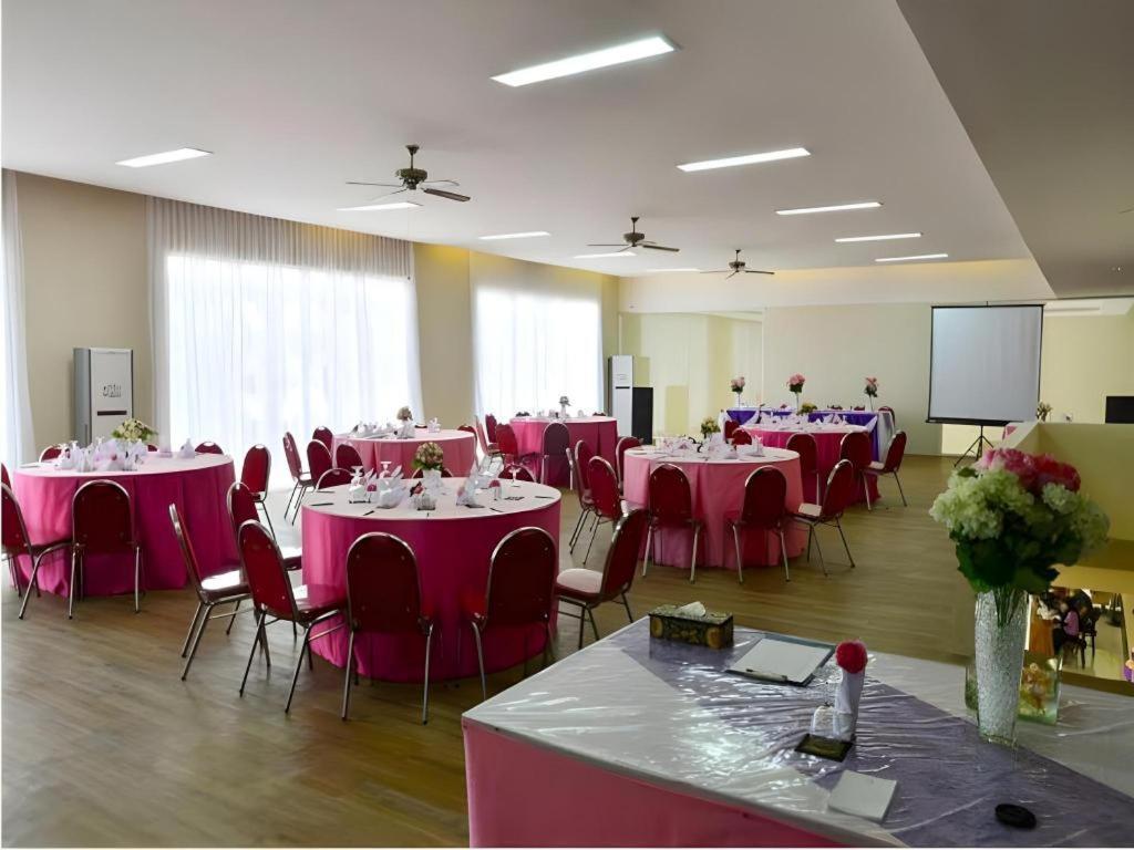 Bali Rich Villa Tuban  Εξωτερικό φωτογραφία