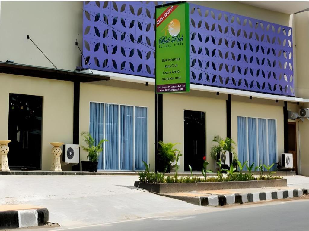 Bali Rich Villa Tuban  Εξωτερικό φωτογραφία