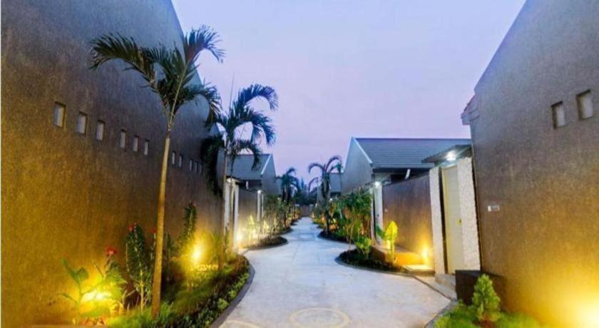 Bali Rich Villa Tuban  Εξωτερικό φωτογραφία