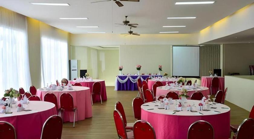 Bali Rich Villa Tuban  Εξωτερικό φωτογραφία