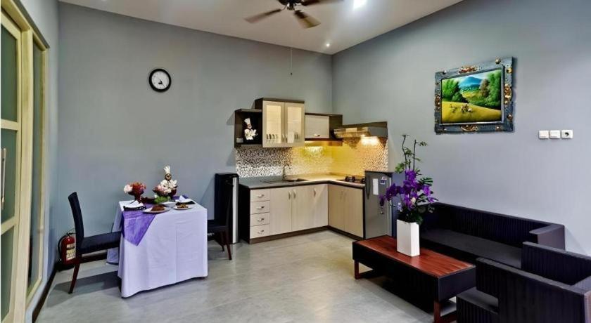 Bali Rich Villa Tuban  Εξωτερικό φωτογραφία